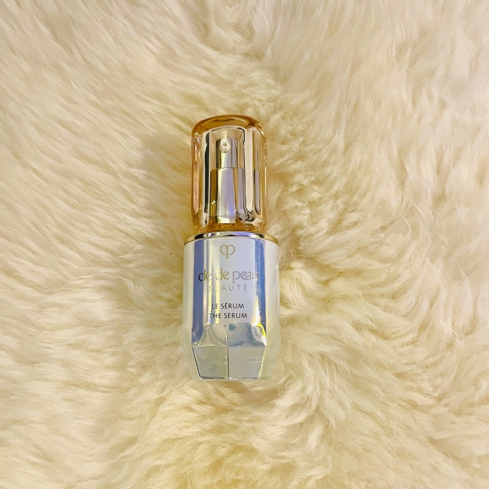 Cle de Peau Le Serum